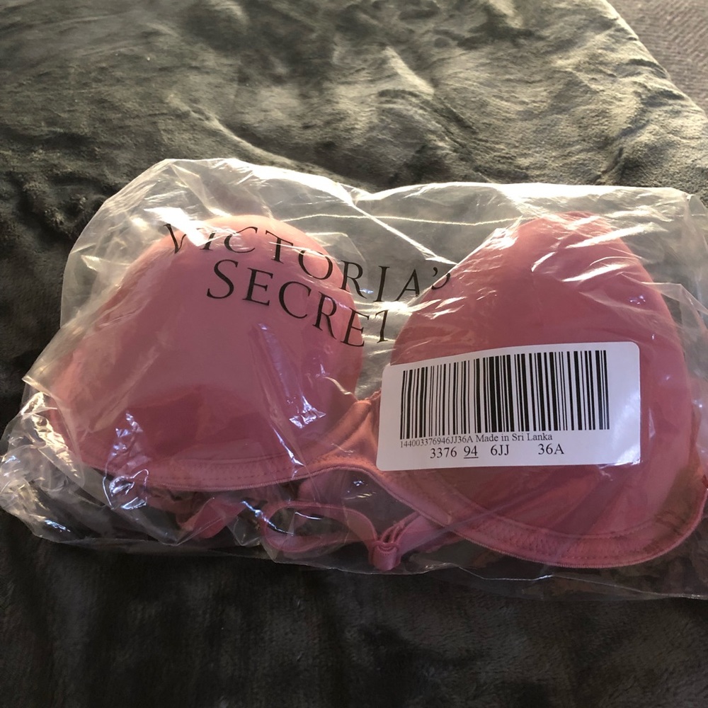 New Victoria secret bra